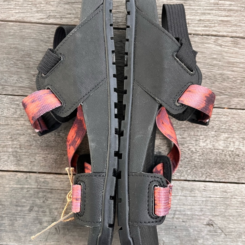 Chaco Women's Black and Red Strap Sandals - Picture 3 of 7